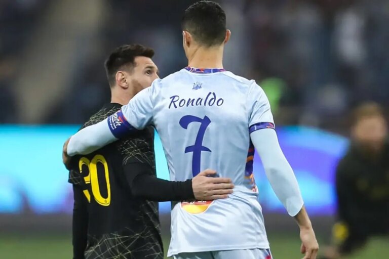 en-zengin-futbolcular-listesi-belli-oldu-19157823_8070_amp-768x512 Spor Haberleri (CANLI) (19 Ekim) Son Dakika Spor