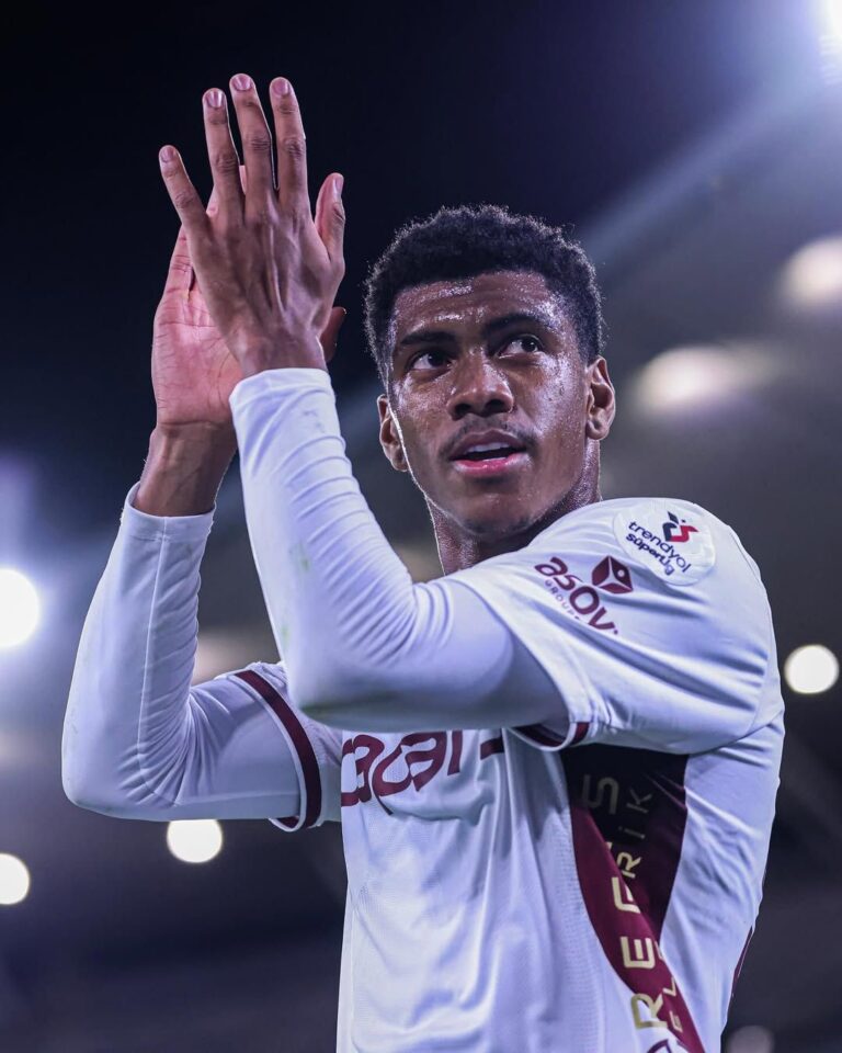 ertem-sener-felipe-augustonun-firtinasi-ekrana-yansidi-768x960 Spor Haberleri (CANLI) (25 Ekim) Son Dakika Spor