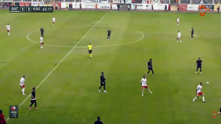 gmg-kastamonuspor-batman-petrolspor-macinda-ilk-yari-sona-erdi-3-768x432 Spor Haberleri (CANLI) (7 Aralık) Son Dakika Spor
